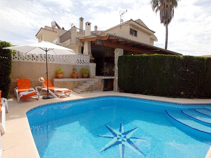Villa con piscina en Playa de Muro