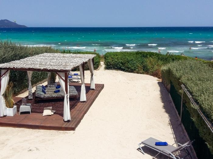 sa Platja, Moderna Villa en primera linea de Playa de Muro, Mallorca