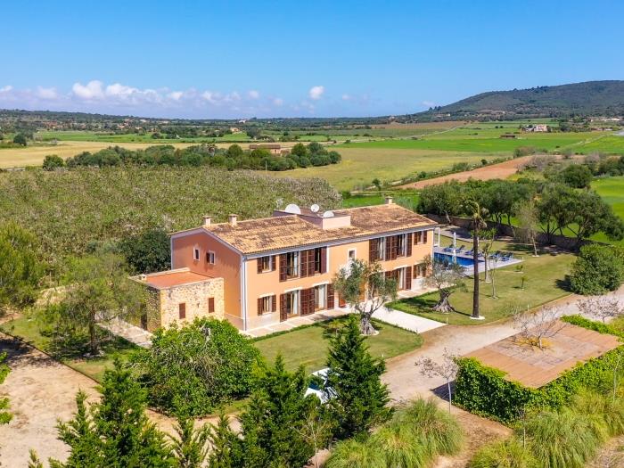 Finca con 6 suites, piscina y tranquilidad
