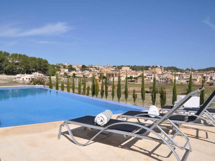 Es Camp, Villa con piscina privada en Sant Joan, Mallorca