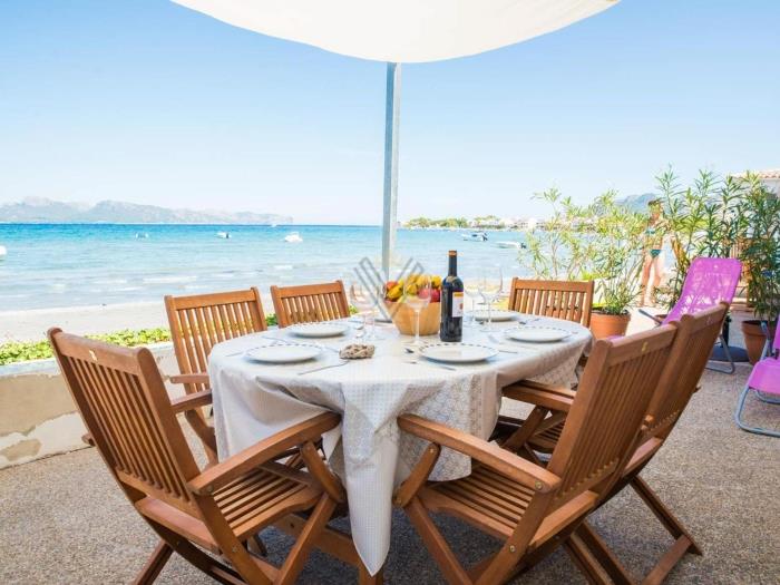 Ran de Mar, casa directamente en playa con vista espectacular al mar