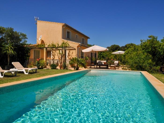 Son Fornes: Encanto rural con piscina