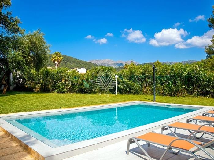 Casa Encinar, villa con jardin y piscina privada