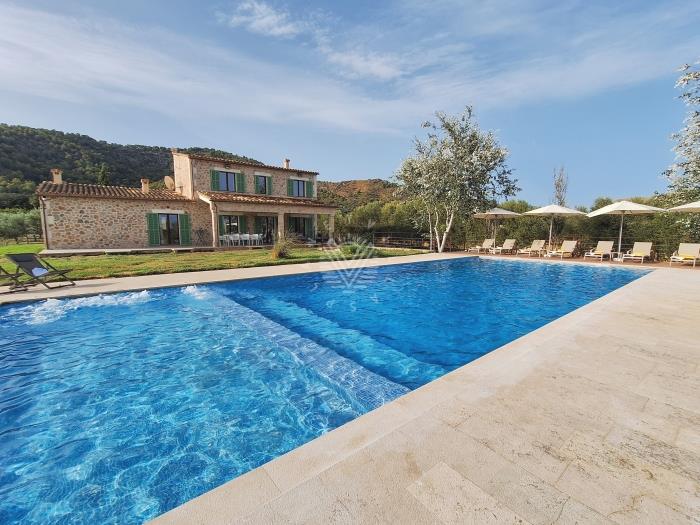 Finca Son Barba holiday home, 10 minutes toward Alcudia Bay